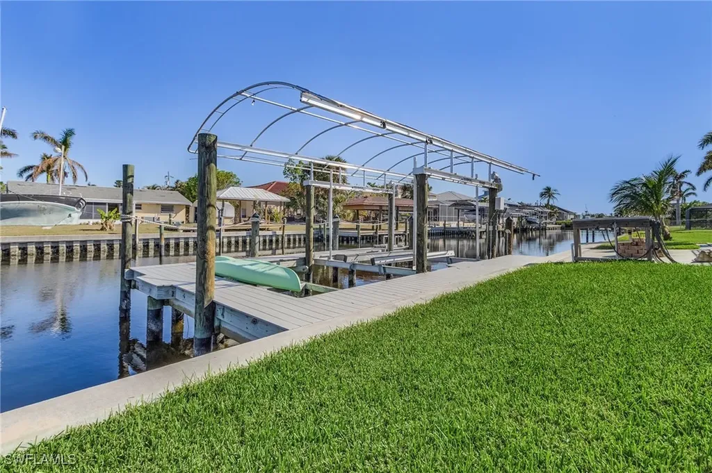 2726 Mangrove Street St. James City FL 33956