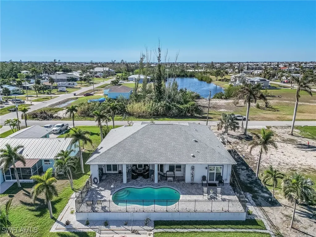 2726 Mangrove Street St. James City FL 33956
