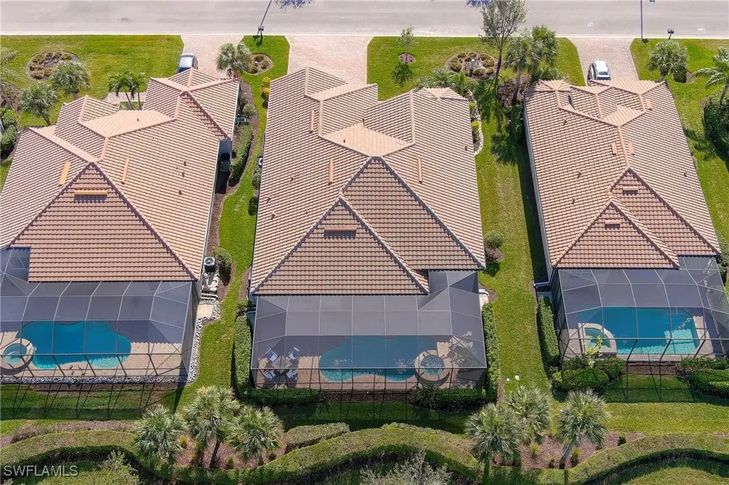 9307 Fieldstone Lane Naples FL 34120