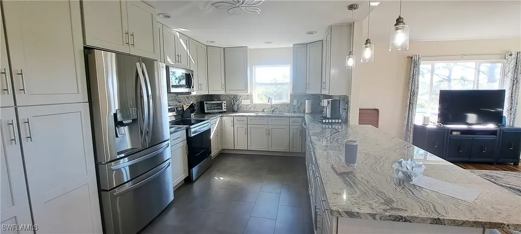 8500 Redwood Drive St. James City FL 33956