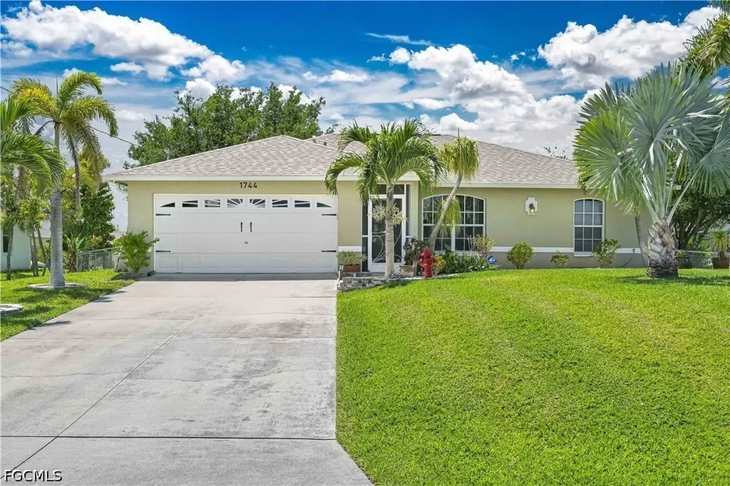 1744 SW 15th Street Cape Coral FL 33991