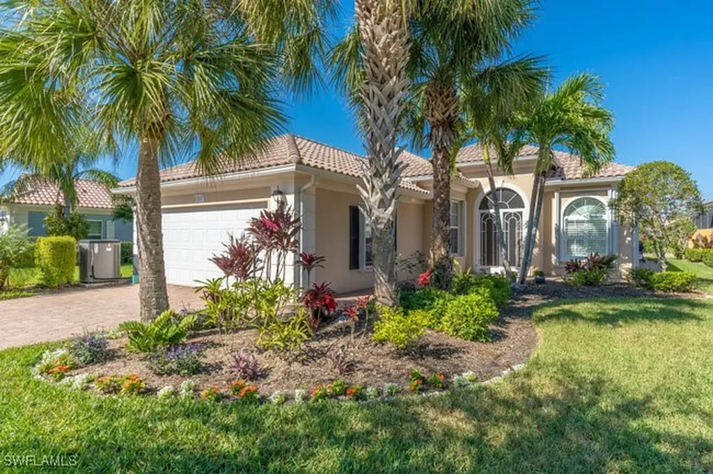 8547 Alessandria Court Naples FL 34114