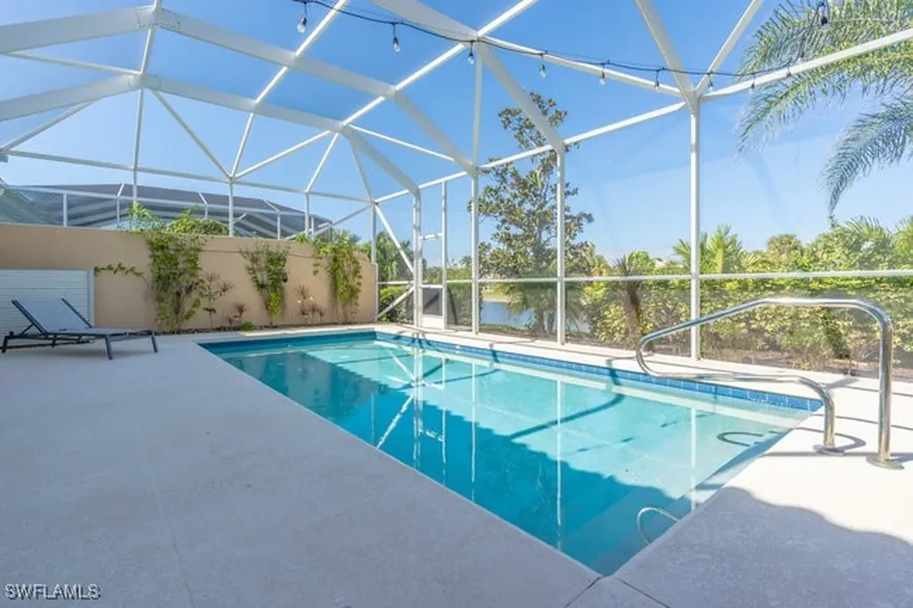 8547 Alessandria Court Naples FL 34114