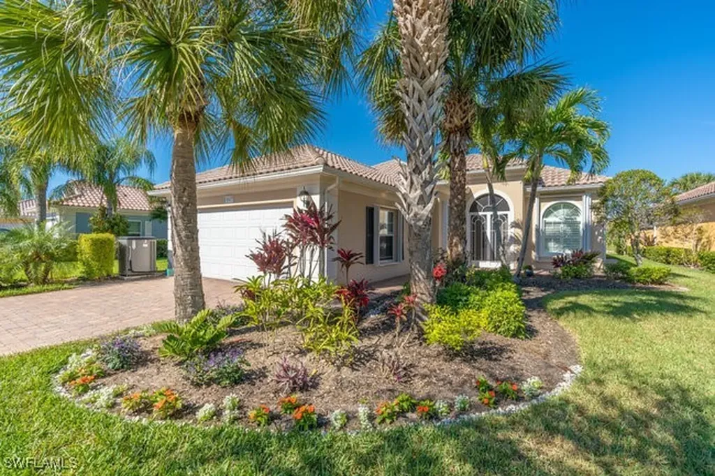 8547 Alessandria Court Naples FL 34114