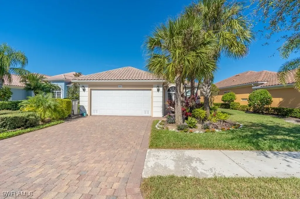 8547 Alessandria Court Naples FL 34114