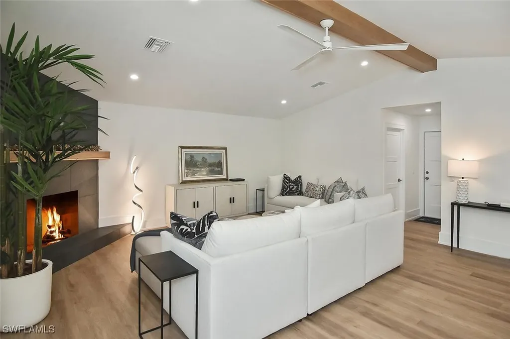 381 Norwood Court Fort Myers FL 33919