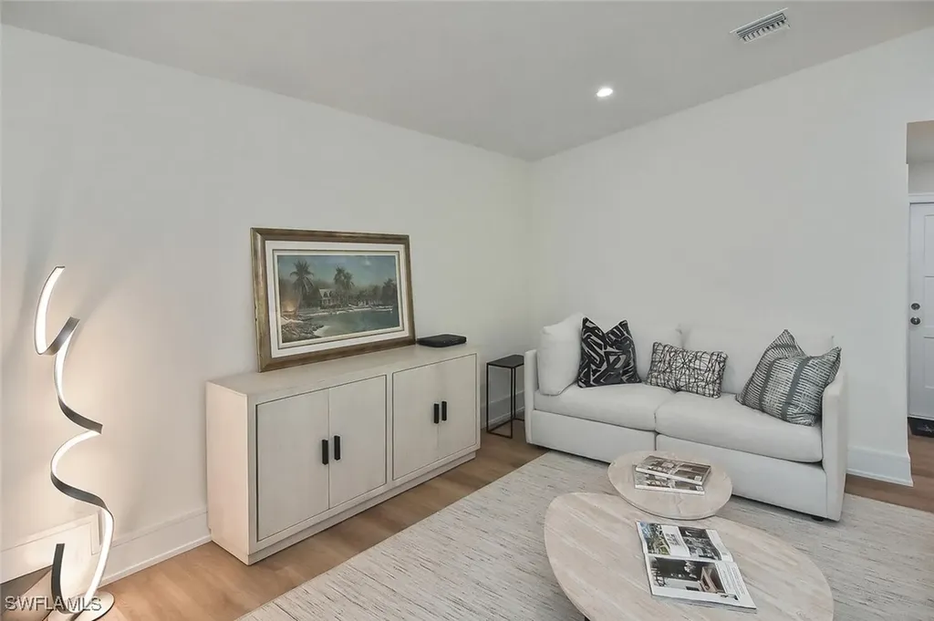 381 Norwood Court Fort Myers FL 33919