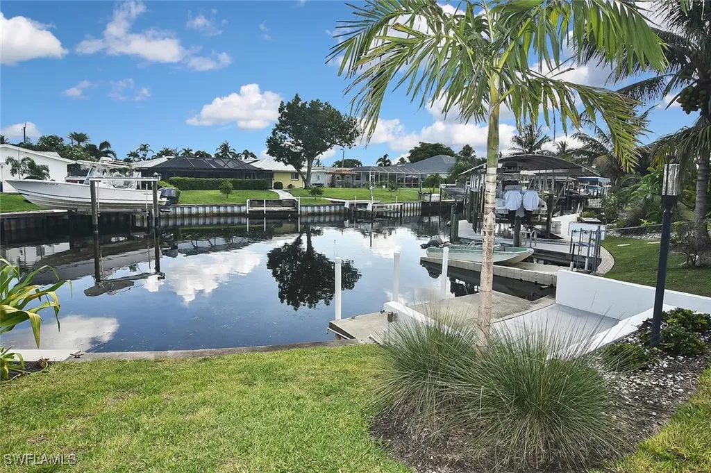 381 Norwood Court Fort Myers FL 33919