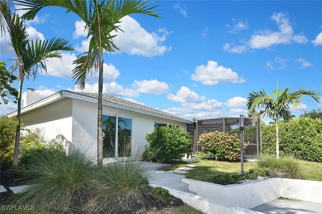 381 Norwood Court Fort Myers FL 33919