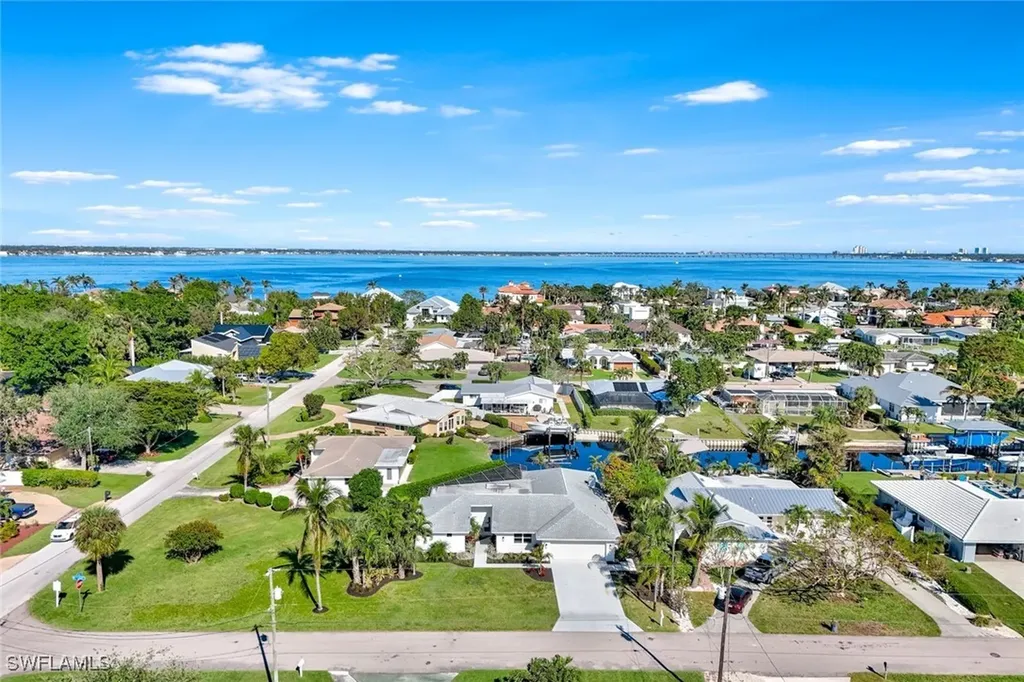 381 Norwood Court Fort Myers FL 33919