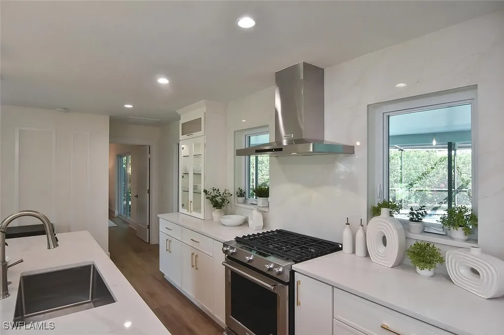 381 Norwood Court Fort Myers FL 33919