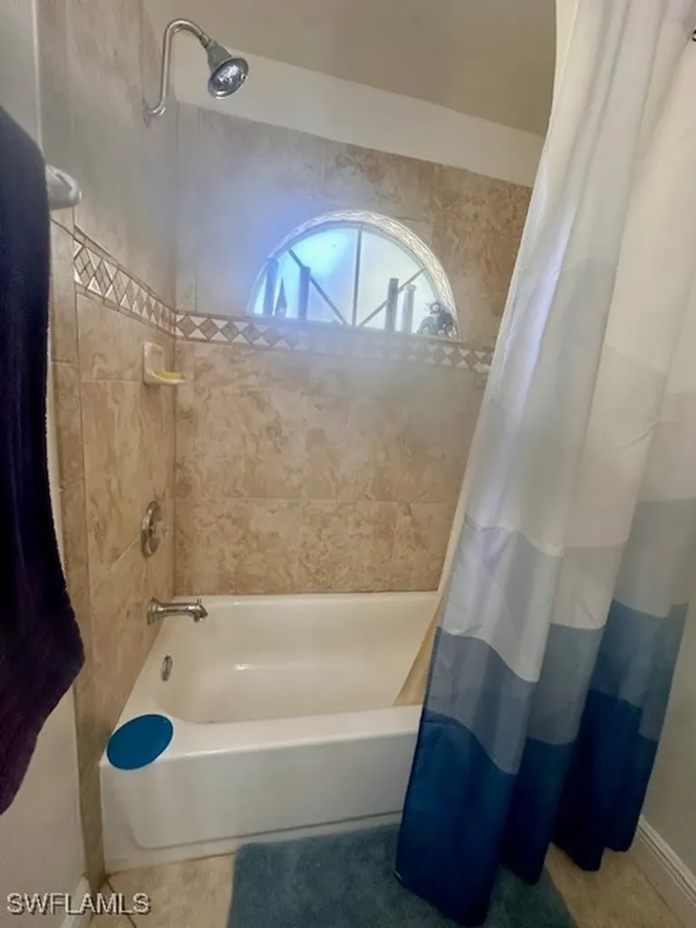 3906 SW 26th Court Cape Coral FL 33914