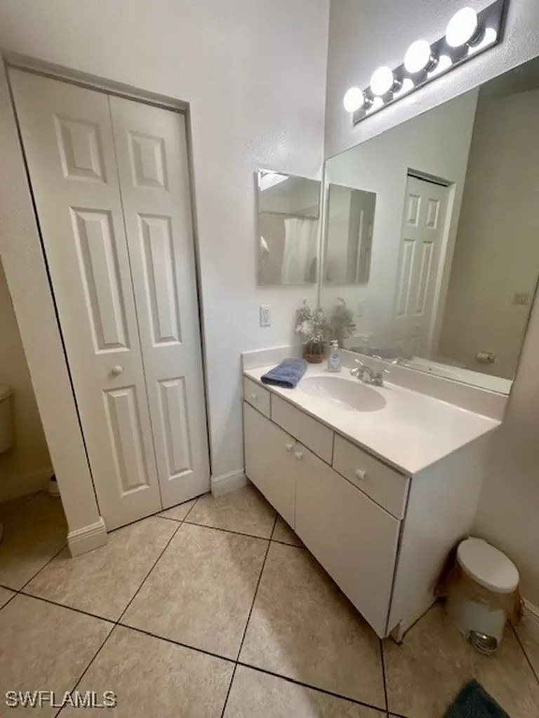 3906 SW 26th Court Cape Coral FL 33914