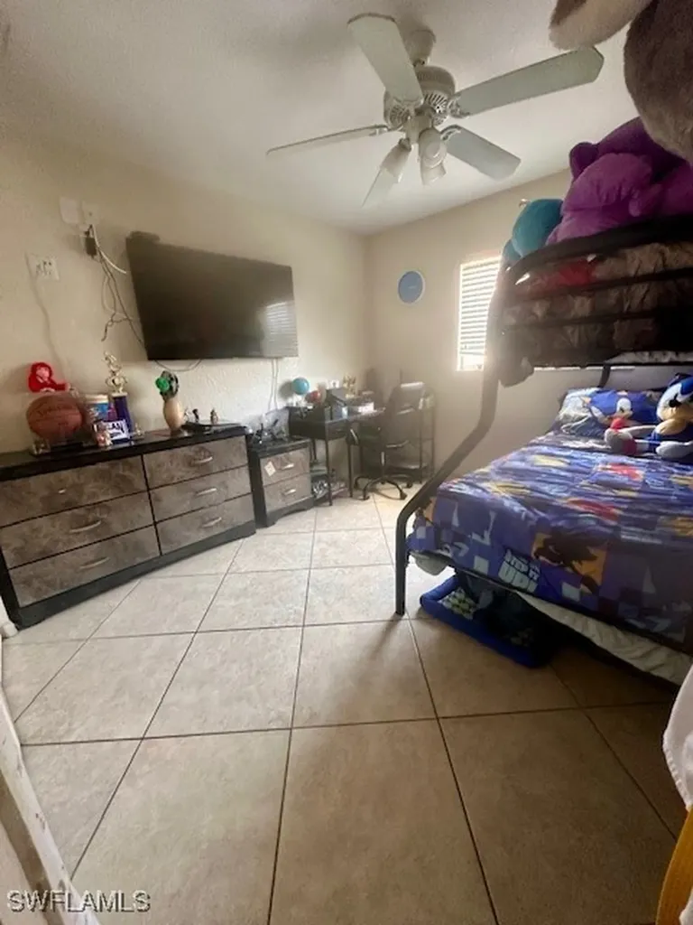 3906 SW 26th Court Cape Coral FL 33914