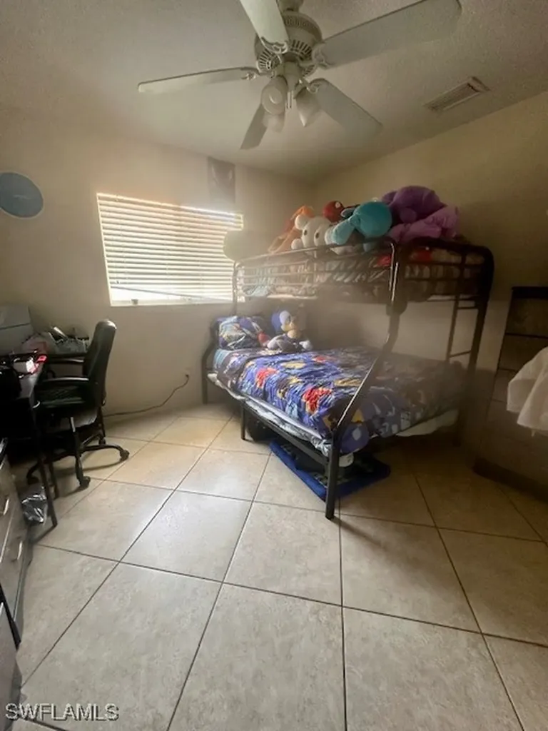 3906 SW 26th Court Cape Coral FL 33914