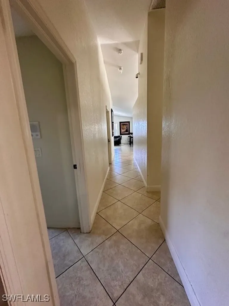 3906 SW 26th Court Cape Coral FL 33914