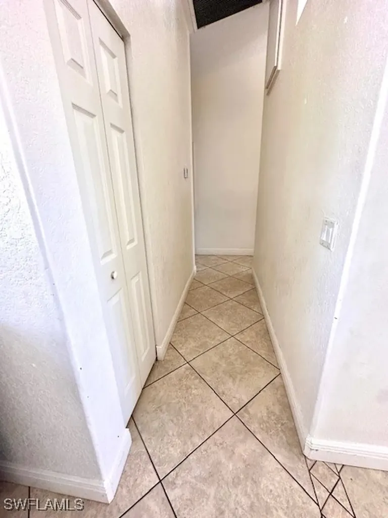 3906 SW 26th Court Cape Coral FL 33914