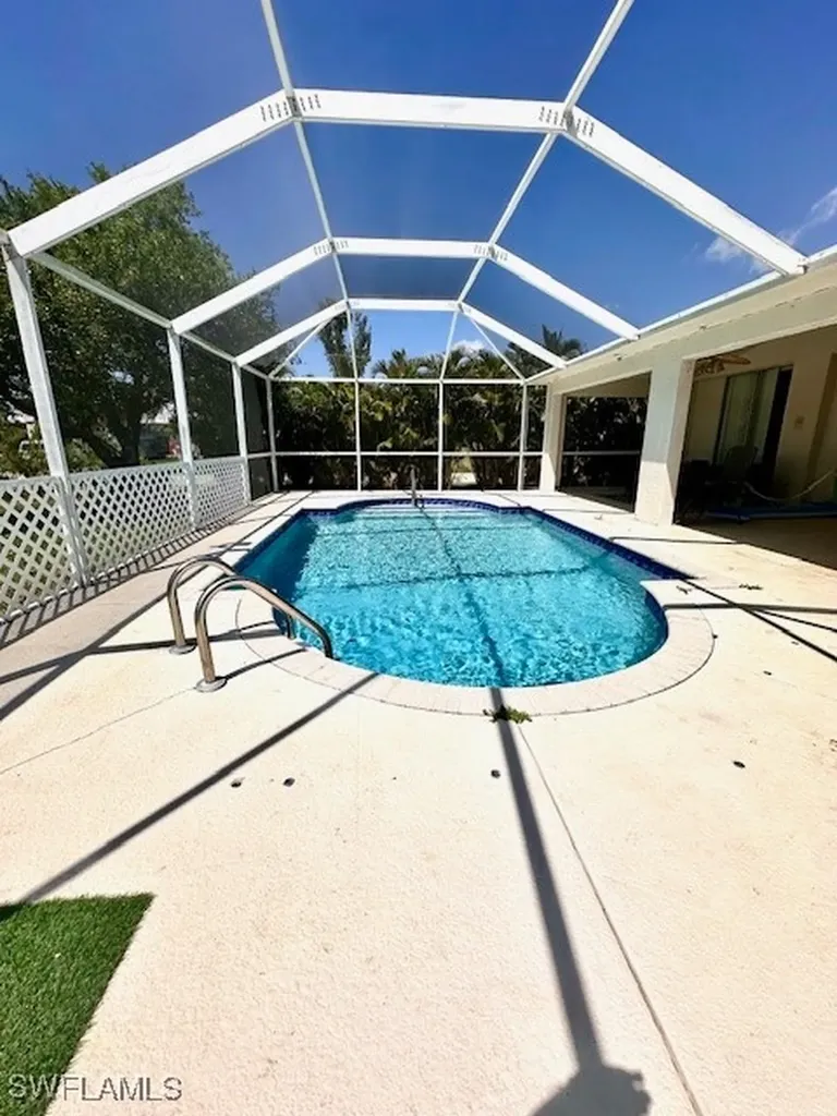 3906 SW 26th Court Cape Coral FL 33914