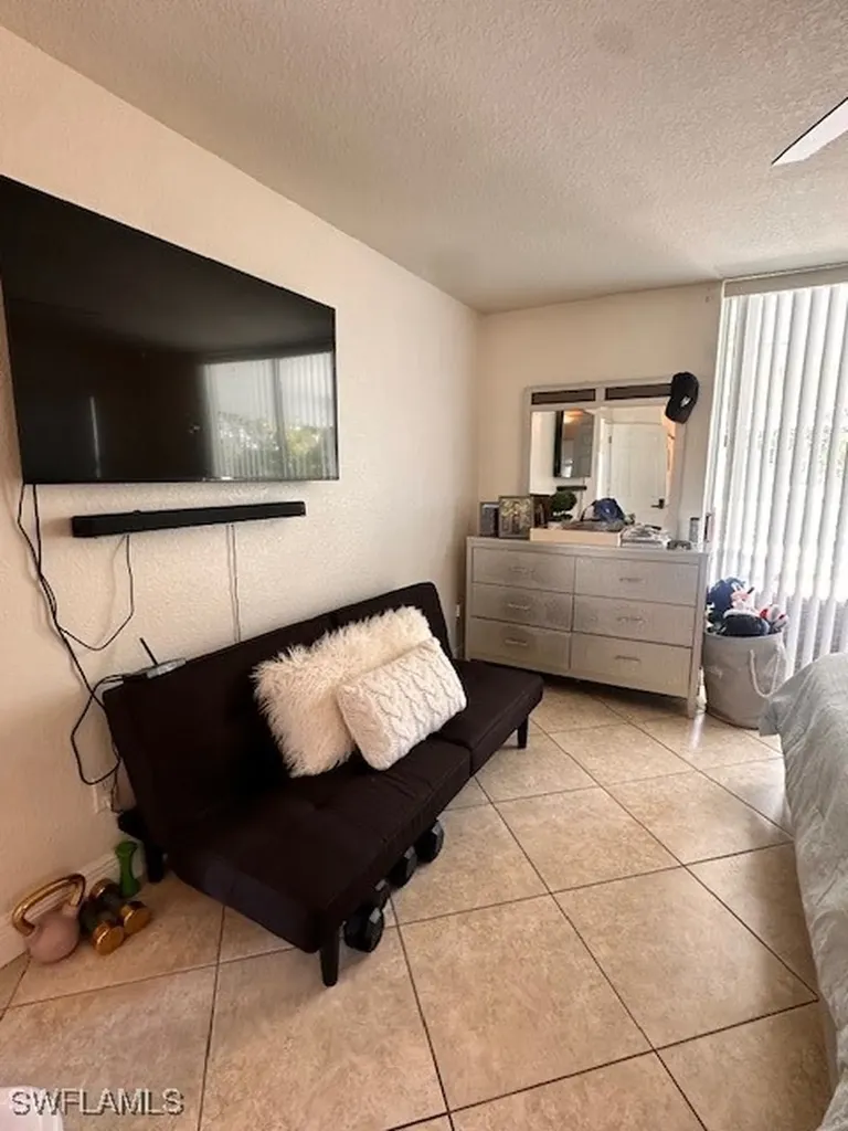 3906 SW 26th Court Cape Coral FL 33914