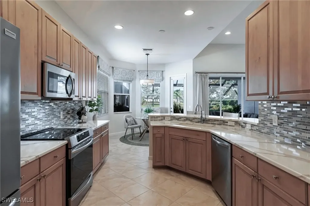 3920 Lakeview Isle Court Fort Myers FL 33905
