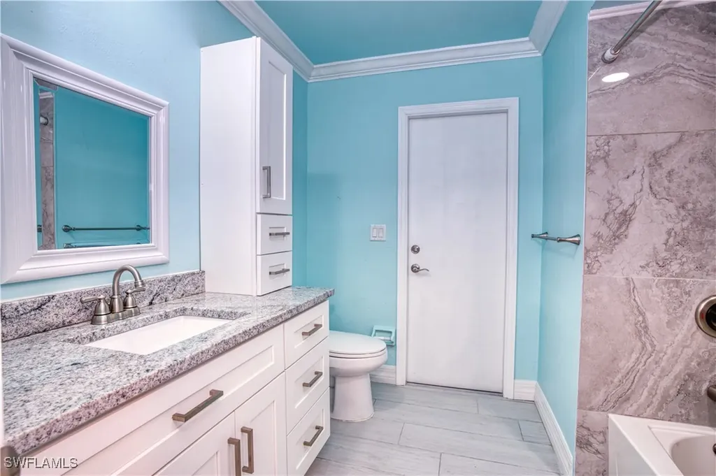 911 SW 3rd Avenue Cape Coral FL 33991