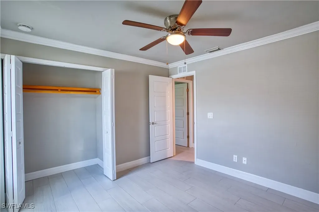 911 SW 3rd Avenue Cape Coral FL 33991