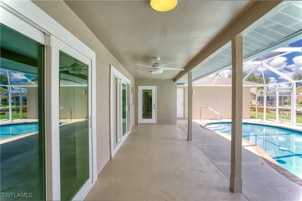 911 SW 3rd Avenue Cape Coral FL 33991