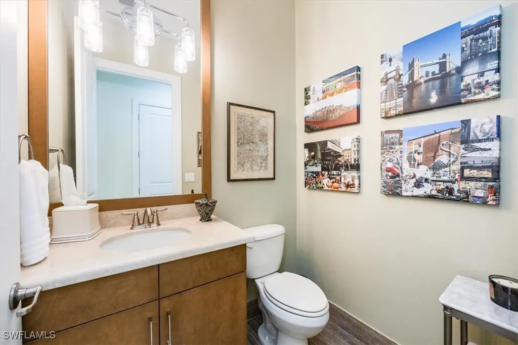 2431 Breakwater Way Naples FL 34112