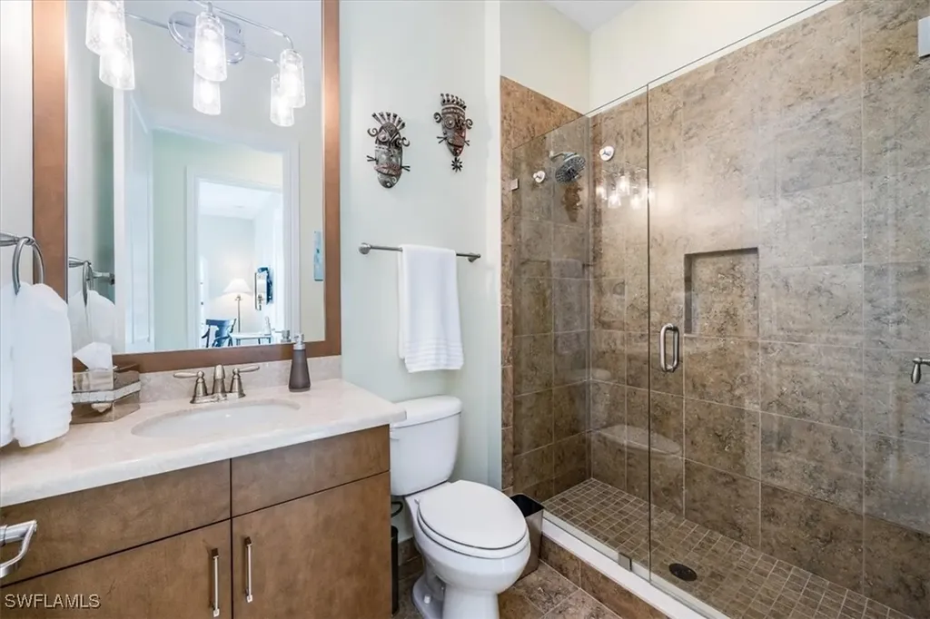 2431 Breakwater Way Naples FL 34112