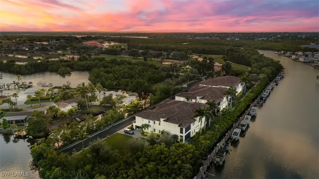 2431 Breakwater Way Naples FL 34112