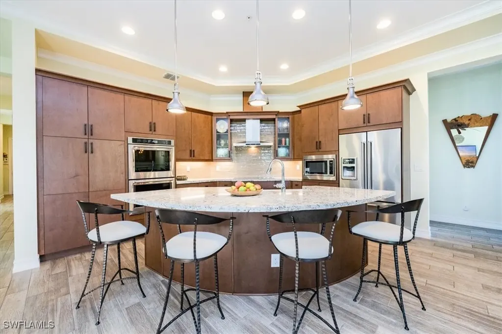 2431 Breakwater Way Naples FL 34112