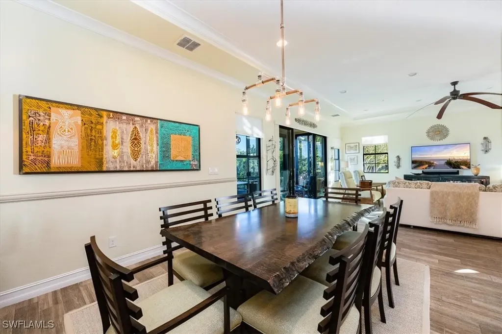 2431 Breakwater Way Naples FL 34112