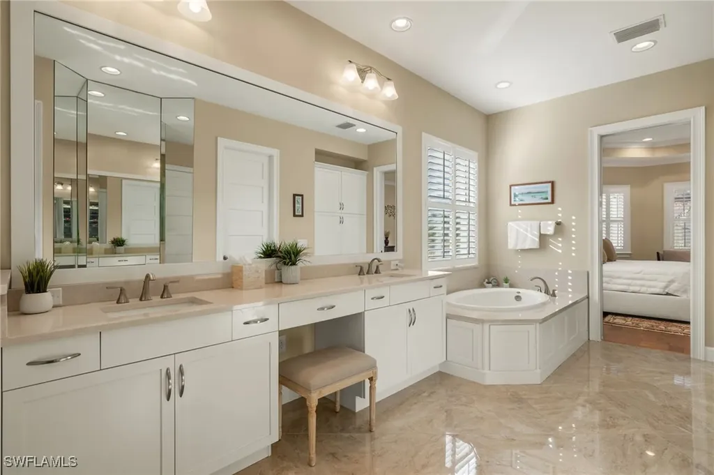 5971 Barthelemy Avenue Naples FL 34113
