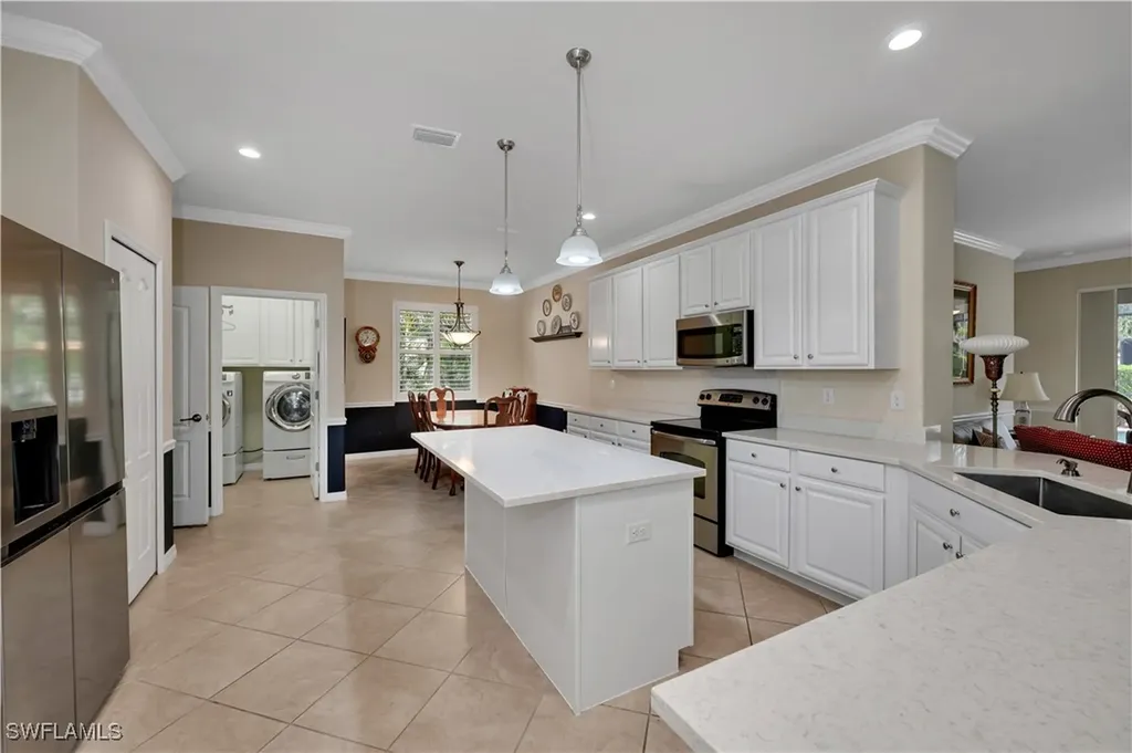 3926 Sapphire Way Naples FL 34114