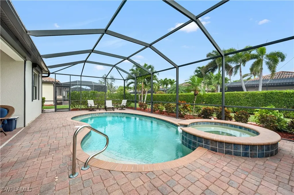 3926 Sapphire Way Naples FL 34114
