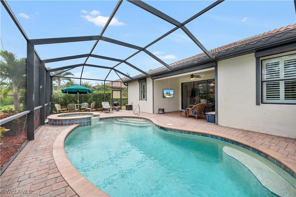 3926 Sapphire Way Naples FL 34114