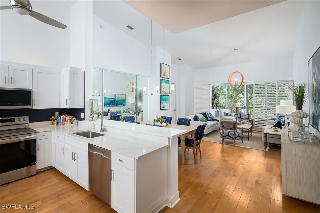 810 Breakaway Lane Naples FL 34108