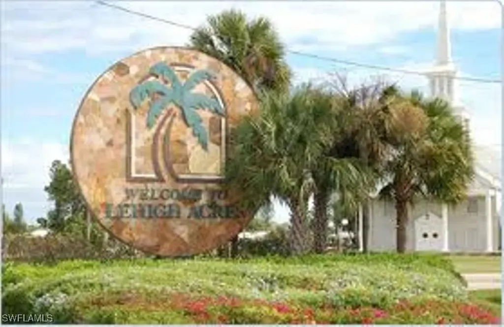 6003 Rena Avenue N Lehigh Acres FL 33971