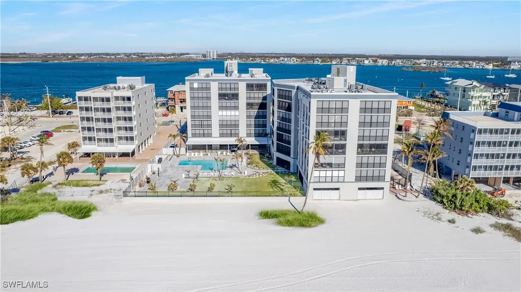 Fort Myers Beach FL, 394 Estero Boulevard, Unit 303