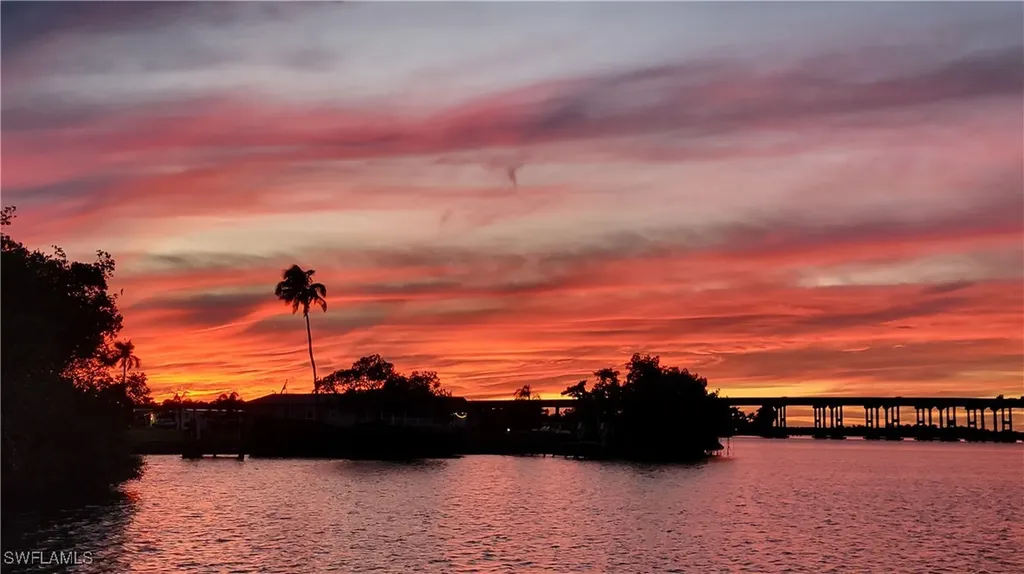 264 Shoreland Drive Fort Myers FL 33905