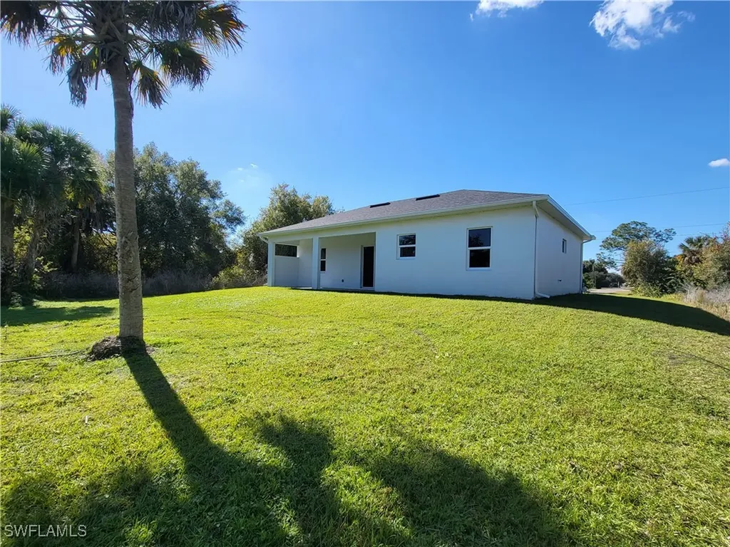 6032 Langdon Avenue Fort Myers FL 33905