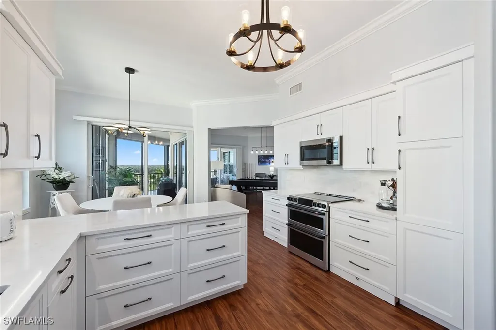570 El Camino Real Naples FL 34119