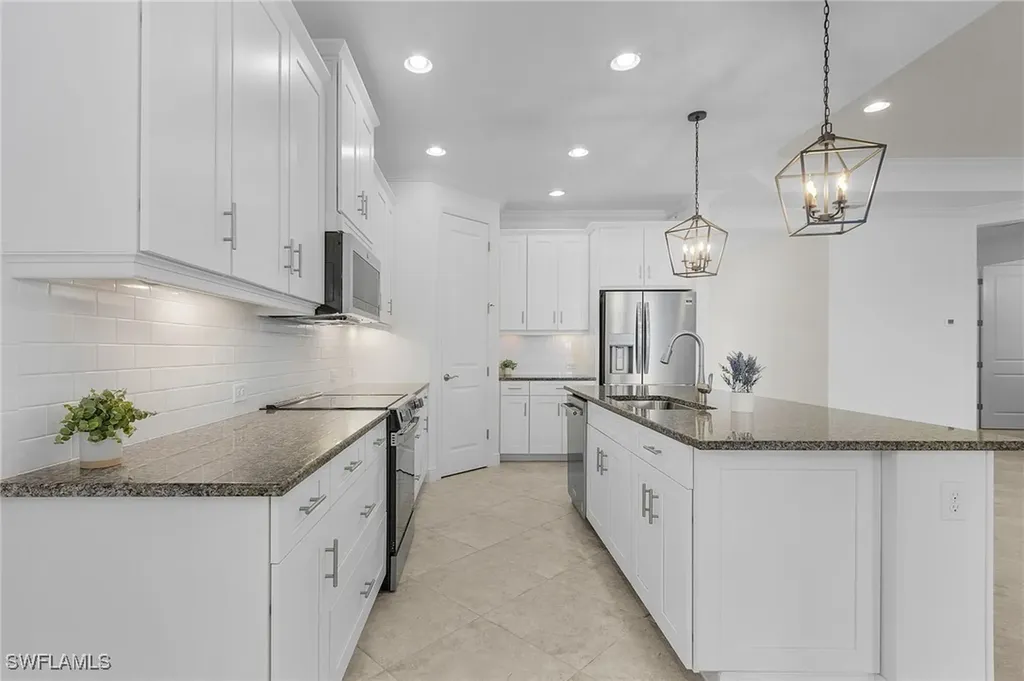 3728 Canopy Circle Naples FL 34120