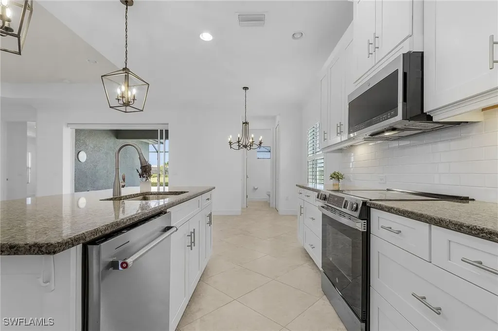 3728 Canopy Circle Naples FL 34120