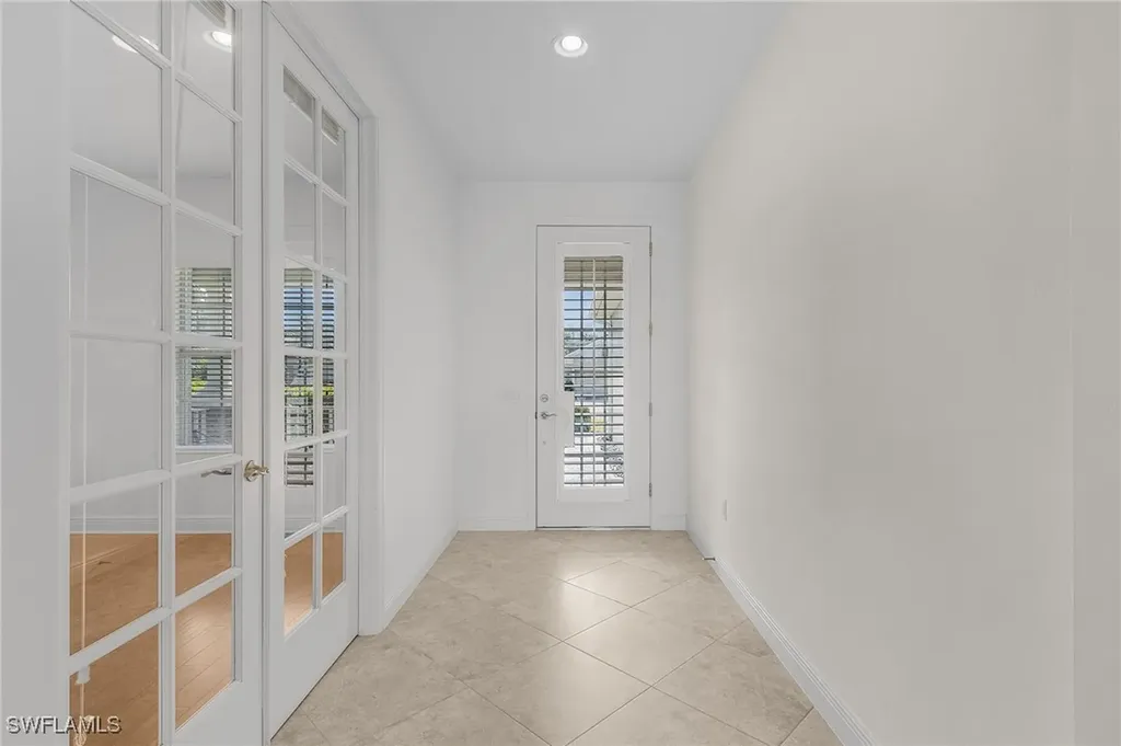 3728 Canopy Circle Naples FL 34120