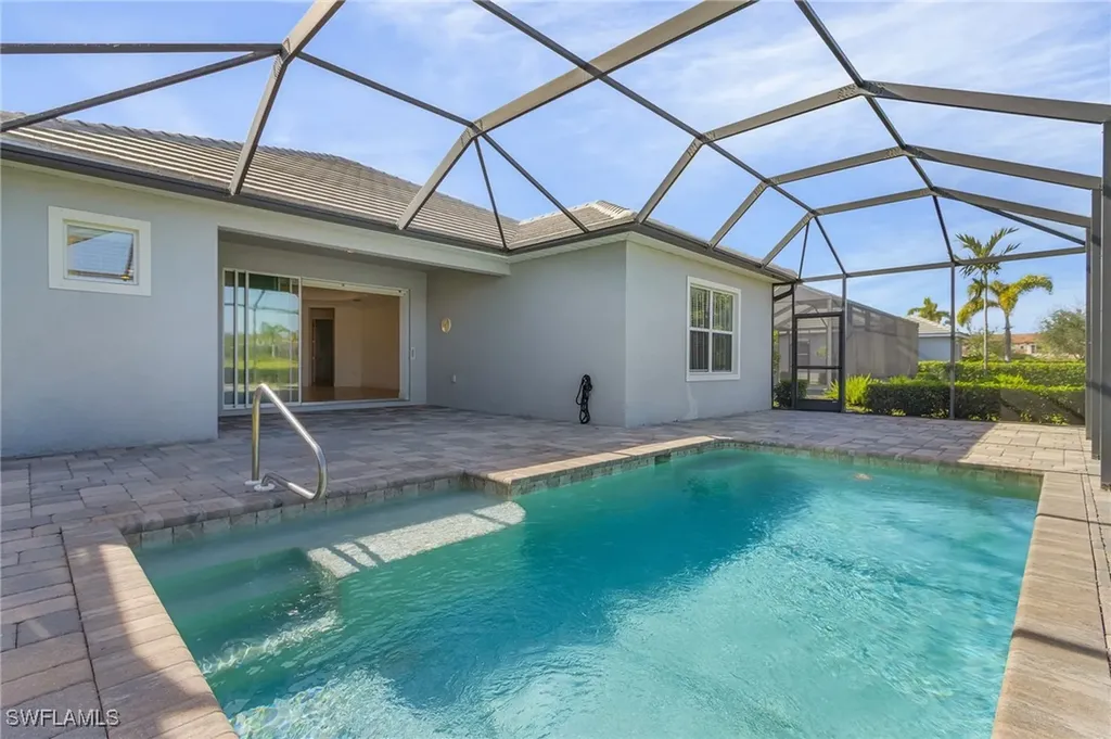 3728 Canopy Circle Naples FL 34120