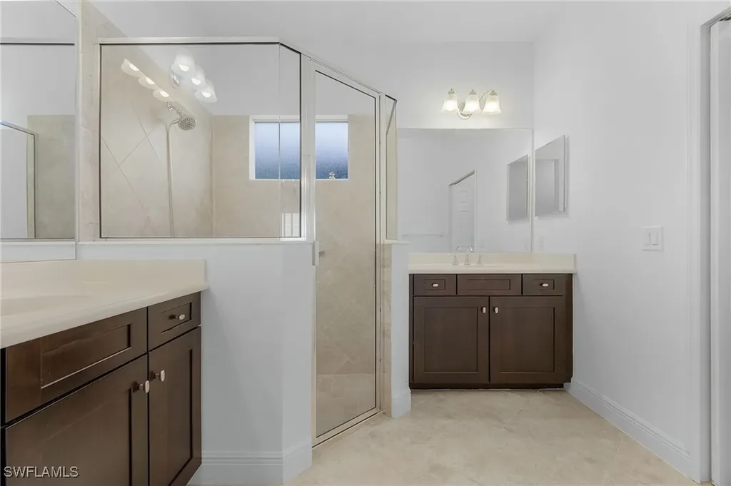 3728 Canopy Circle Naples FL 34120