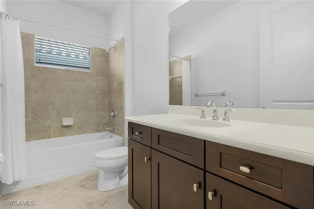 3728 Canopy Circle Naples FL 34120