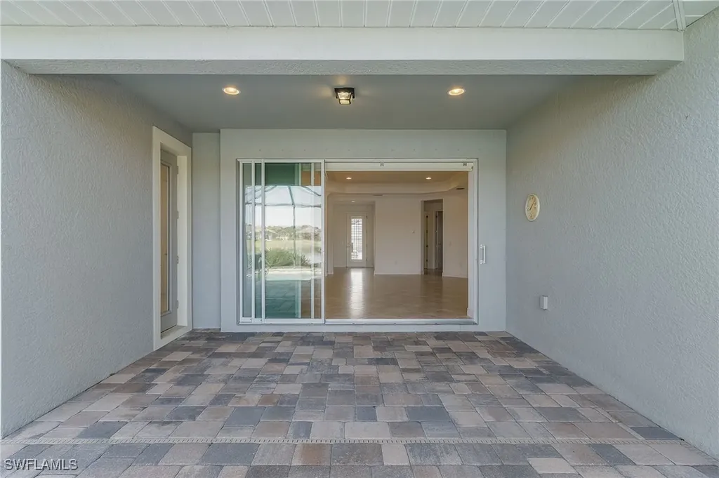 3728 Canopy Circle Naples FL 34120