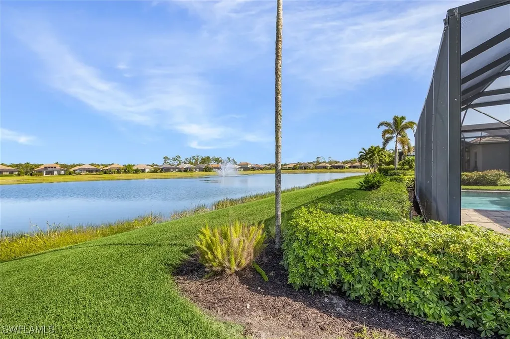 3728 Canopy Circle Naples FL 34120